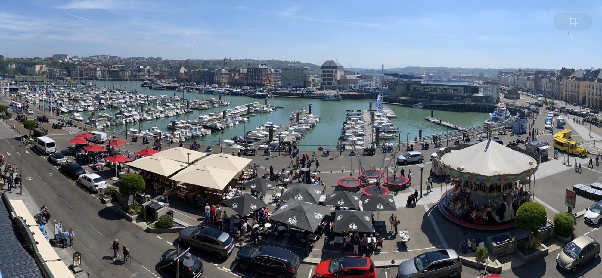 Etablissement 3 Etoiles Avec Ascenseur, 3 Appartements Lumineux Vue Port Avec Balcon, 200M De La Mer, Wifi Fibre, Tous Service Inclus ดิเอป ภายนอก รูปภาพ